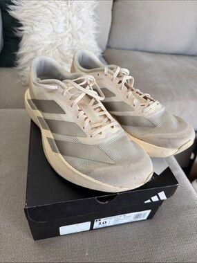 adidas Adizero Evo SLWomen’s Neutral Beige/Taupe Athletic Running Shoes